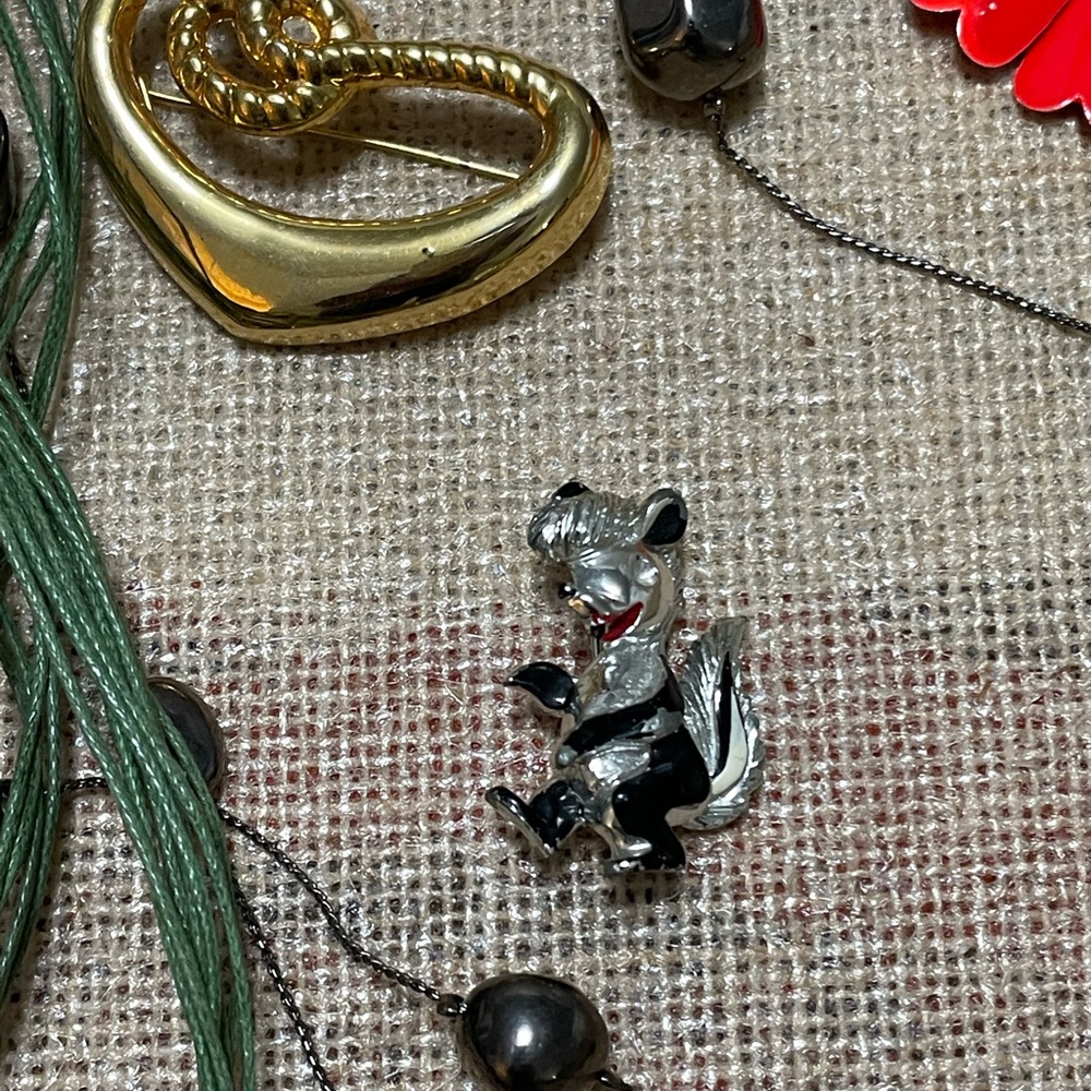 Jewelry Lot - Picture 8 of 11